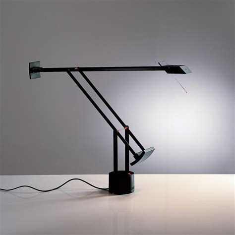 TIZIO Table .
